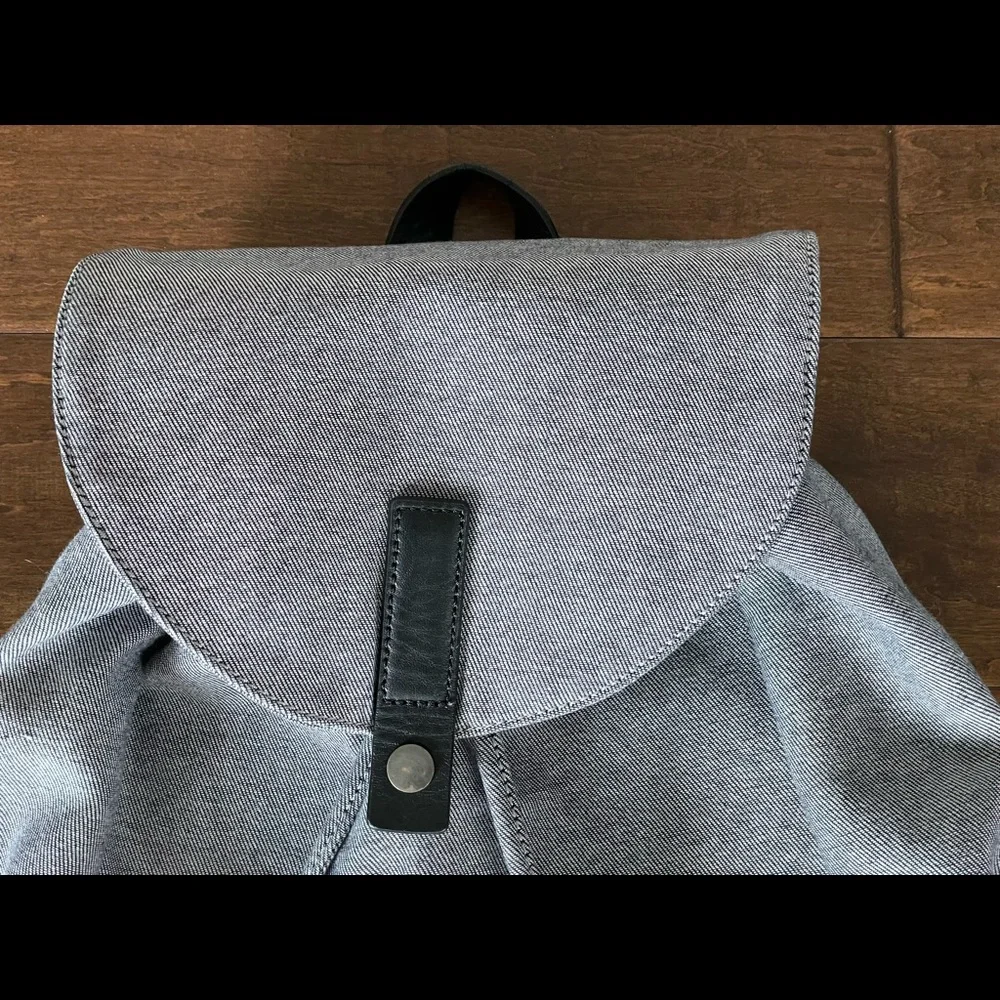 SOLD Everlane Modern Twill Single Snap Backpack Large - Reverse Denim - Picture 7 of 8